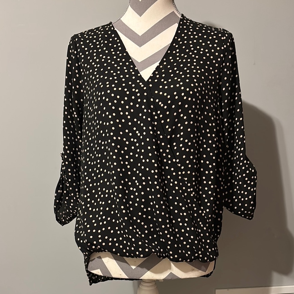 West Kei Polka Dot Black and White Women's Top❤️